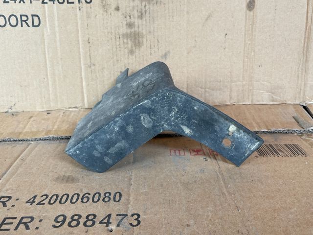 bontott MAZDA CX-7 Jobb első Sárvédő Gumi