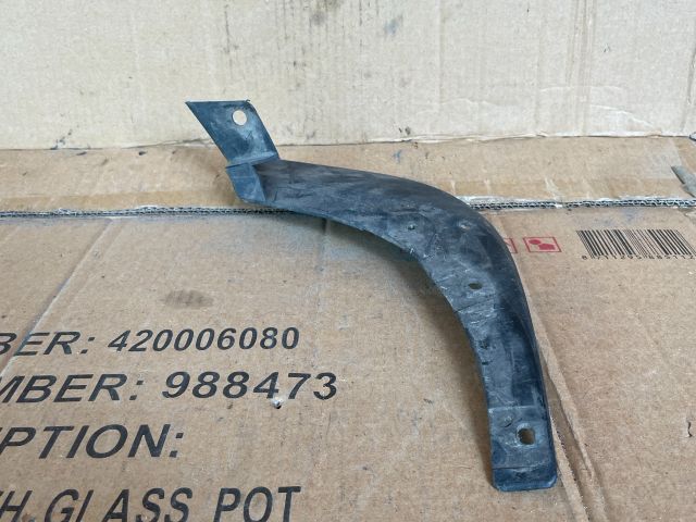 bontott MAZDA CX-7 Jobb első Sárvédő Gumi