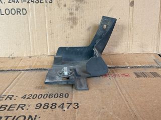 bontott MAZDA CX-7 Jobb első Sárvédő Gumi