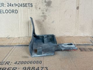 bontott MAZDA CX-7 Jobb első Sárvédő Gumi