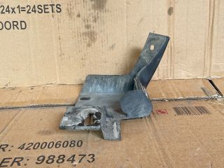 bontott MAZDA CX-7 Jobb első Sárvédő Gumi