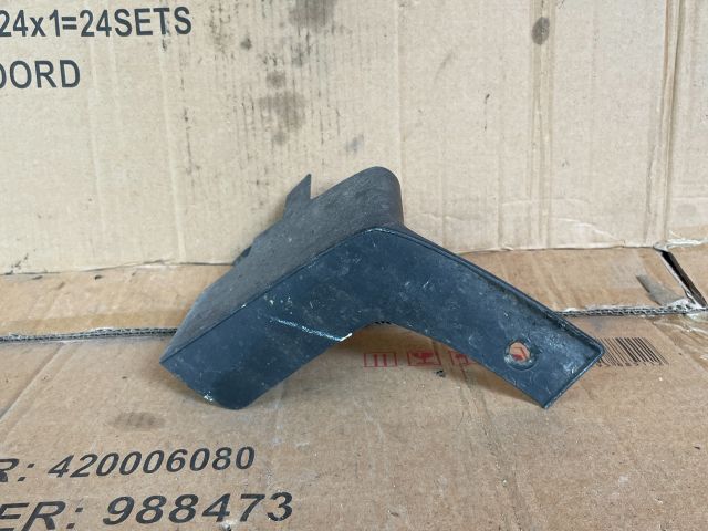 bontott MAZDA CX-7 Jobb első Sárvédő Gumi