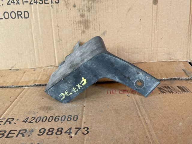 bontott MAZDA CX-7 Jobb első Sárvédő Gumi