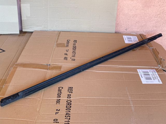 bontott MAZDA CX-7 Jobb első Vízlehúzó Gumicsík