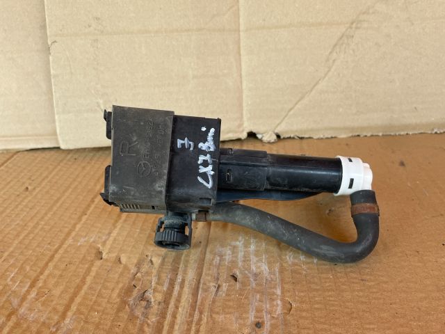 bontott MAZDA CX-7 Jobb Fényszórómosó Fúvóka