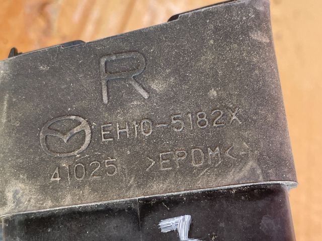 bontott MAZDA CX-7 Jobb Fényszórómosó Fúvóka