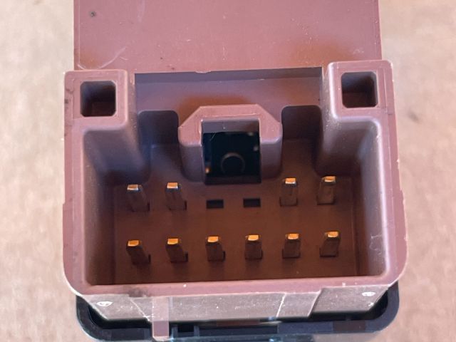 bontott MAZDA CX-7 Jobb hátsó Ablakemelő Kapcsoló