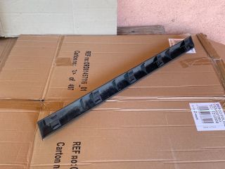 bontott MAZDA CX-7 Jobb hátsó Ajtó Díszléc