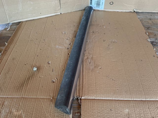 bontott MAZDA CX-7 Jobb hátsó Ajtó Díszléc