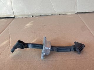 bontott MAZDA CX-7 Jobb hátsó Ajtóhatároló