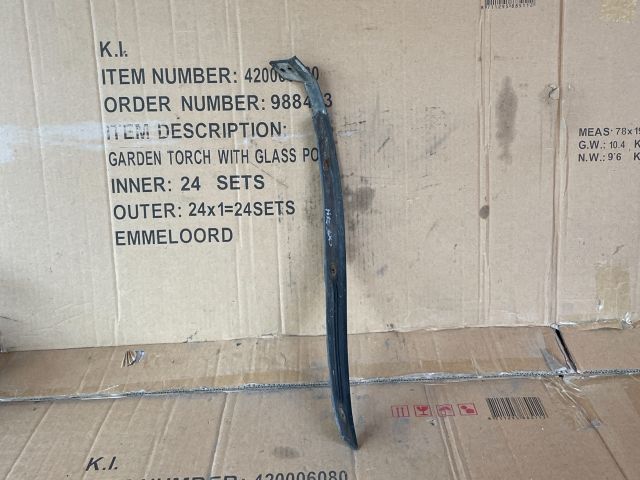 bontott MAZDA CX-7 Jobb hátsó Sárvédő Gumi