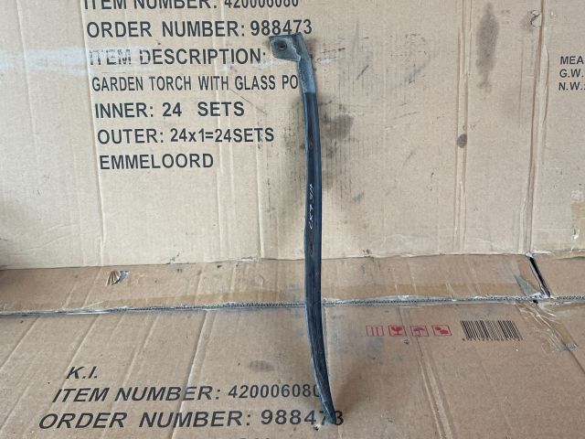 bontott MAZDA CX-7 Jobb hátsó Sárvédő Gumi