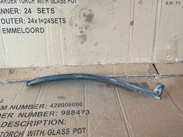 bontott MAZDA CX-7 Jobb hátsó Sárvédő Gumi