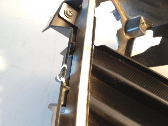 bontott MAZDA CX-7 Jobb Ködlámpa Rács