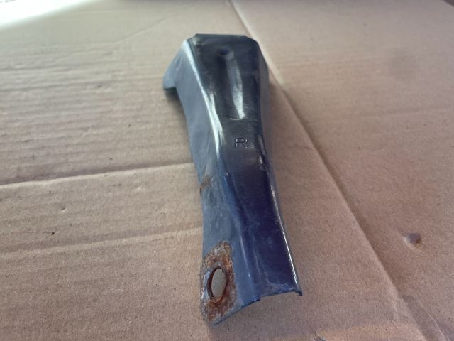 bontott MAZDA CX-7 Jobb Sárvédő Oldaltartó