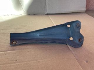 bontott MAZDA CX-7 Jobb Sárvédő Oldaltartó