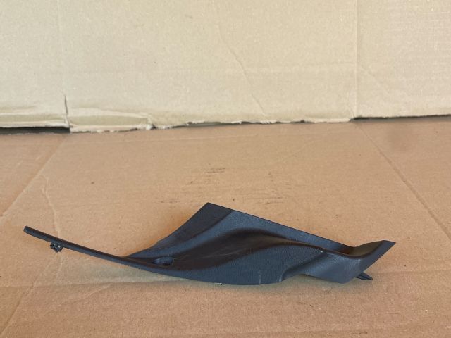 bontott MAZDA CX-7 Jobb Szélvédő Alatti Vízelvezető Műanyag