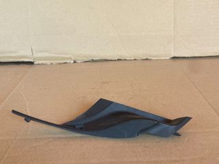 bontott MAZDA CX-7 Jobb Szélvédő Alatti Vízelvezető Műanyag