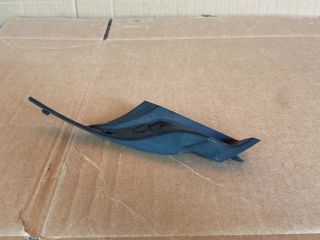 bontott MAZDA CX-7 Jobb Szélvédő Alatti Vízelvezető Műanyag