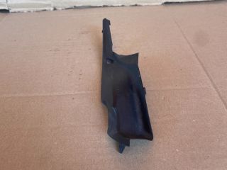 bontott MAZDA CX-7 Jobb Szélvédő Alatti Vízelvezető Műanyag