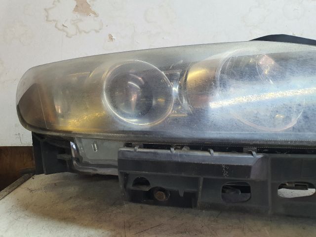 bontott MAZDA CX-7 Jobb Xenon Fényszóró