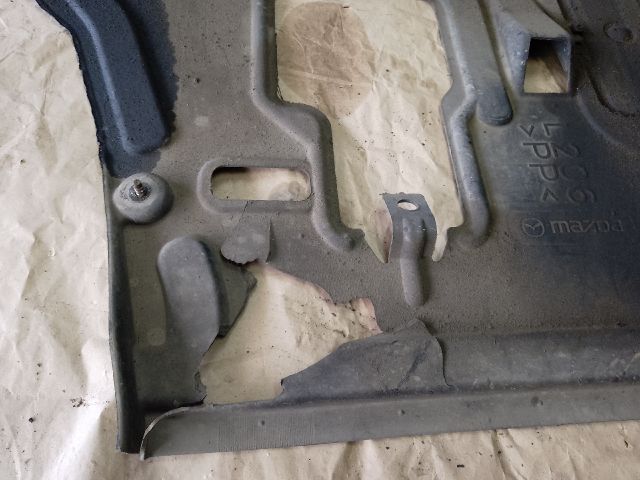 bontott MAZDA CX-7 Kartervédő