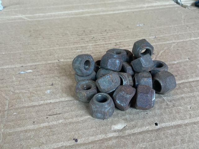 bontott MAZDA CX-7 Kerék Csavar Szett