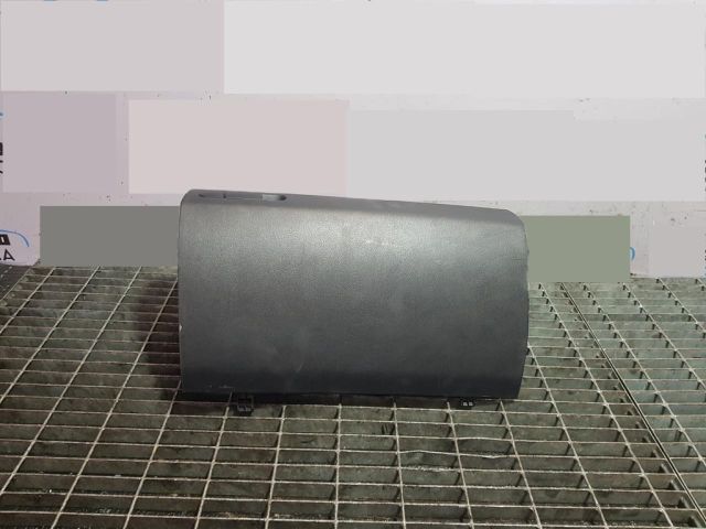 bontott MAZDA CX-7 Kesztyűtartó