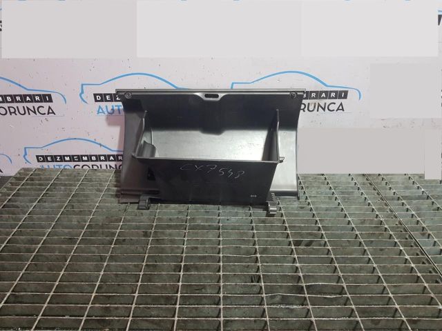 bontott MAZDA CX-7 Kesztyűtartó