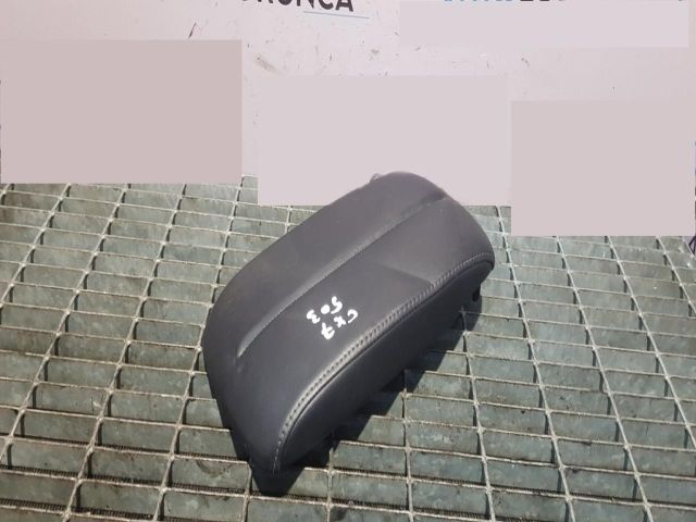 bontott MAZDA CX-7 Könyöklő