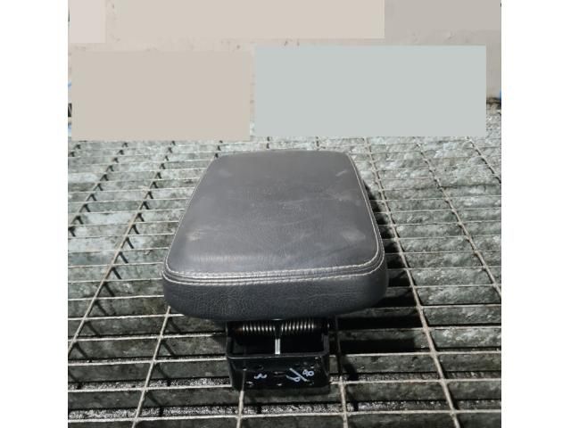 bontott MAZDA CX-7 Könyöklő