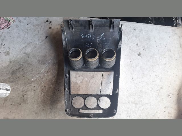 bontott MAZDA CX-7 Középkonzol Keret