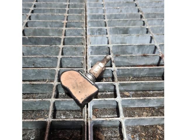 bontott MAZDA CX-7 Okos Kerékszelep