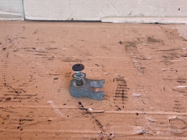 bontott MAZDA CX-7 Porlasztó Lefogató