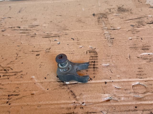 bontott MAZDA CX-7 Porlasztó Lefogató