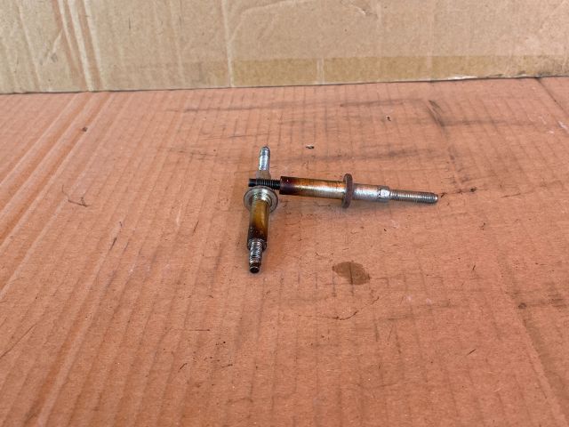 bontott MAZDA CX-7 Porlasztó Lefogató