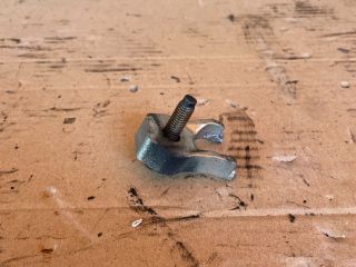 bontott MAZDA CX-7 Porlasztó Lefogató