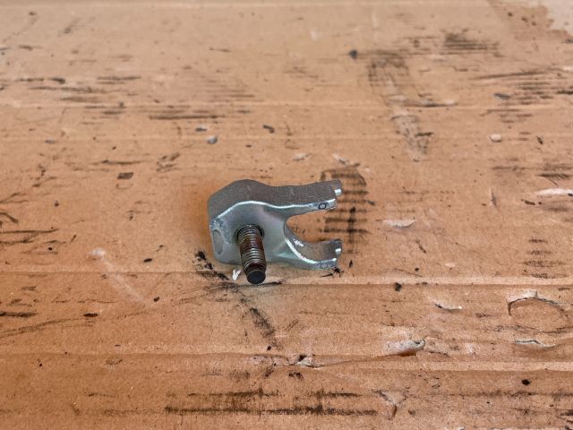 bontott MAZDA CX-7 Porlasztó Lefogató