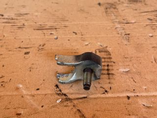 bontott MAZDA CX-7 Porlasztó Lefogató