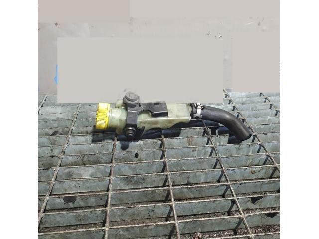 bontott MAZDA CX-7 Szervóolaj Tartály