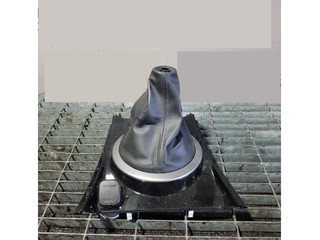 bontott MAZDA CX-7 Váltószoknya