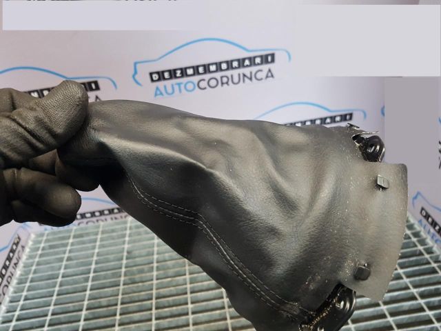 bontott MAZDA CX-7 Váltószoknya