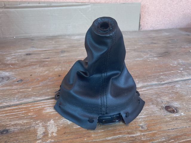 bontott MAZDA CX-7 Váltószoknya