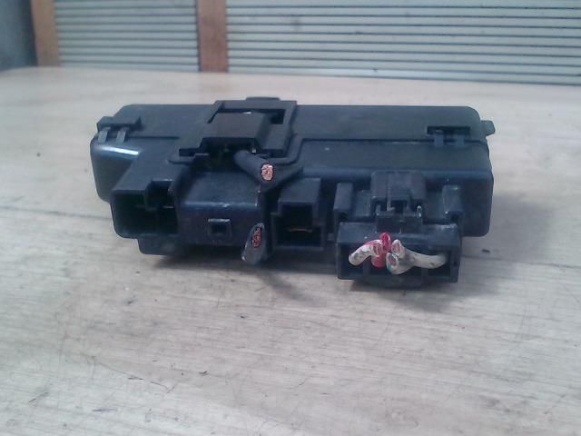 bontott MAZDA DEMIO Biztosítéktábla Motortér