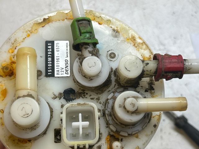 bontott MAZDA DEMIO Üzemanyag Szivattyú