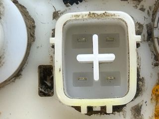 bontott MAZDA DEMIO Üzemanyag Szivattyú