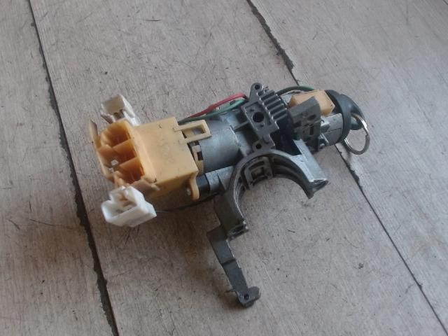 bontott MAZDA DEMIO Gyújtáskapcsoló