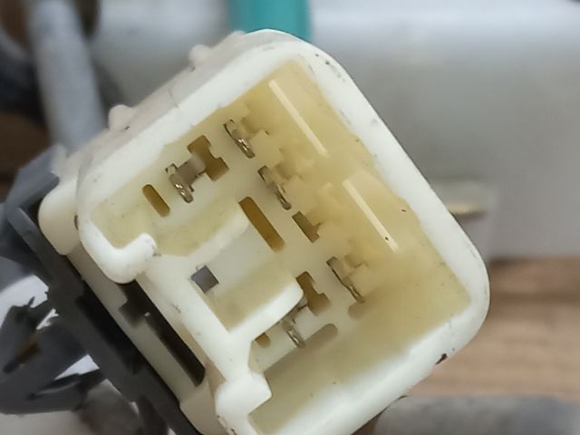 bontott MAZDA DEMIO Bal első Ajtózár