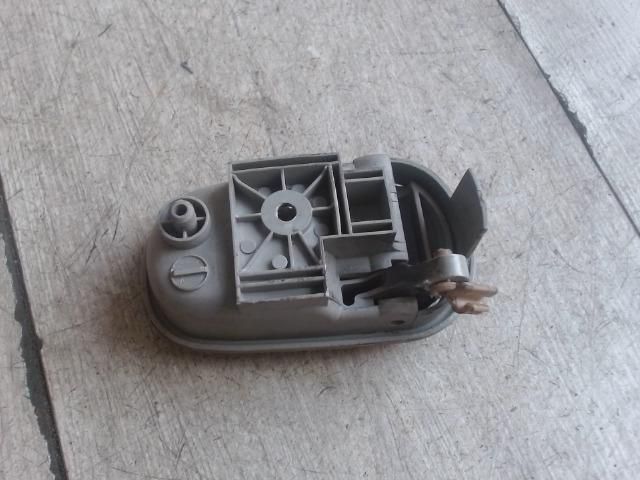 bontott MAZDA DEMIO Bal első Belső Kilincs