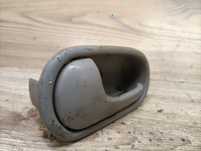 bontott MAZDA DEMIO Bal első Belső Kilincs